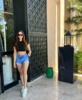 Jasleenh +971543249298